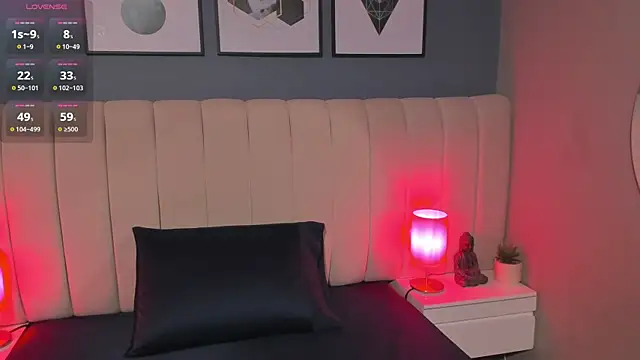 Snapshot of DaimondPink chatting on October 18, 2025, 3:42 am DaimondPink online show from October 18, 2025, 3:42 am