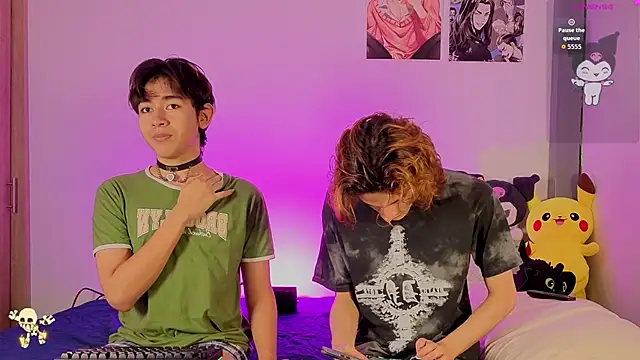 Snapshot of Darcy_and_Stolas chatting on October 29, 2025, 12:35 am Darcy and Stolas online show from October 29, 2025, 12:35 am