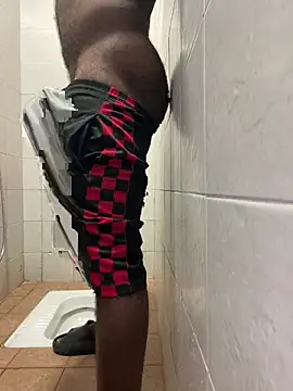 Snapshot of nice686@xh chatting on February 15, 2026, 8:16 pm nice686xh online show from February 15, 2026, 8:16 pm