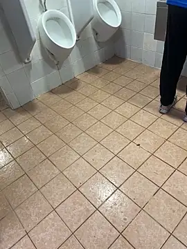 Snapshot of nice686@xh chatting on March 1, 2026, 6:10 pm nice686xh online show from March 1, 2026, 6:10 pm