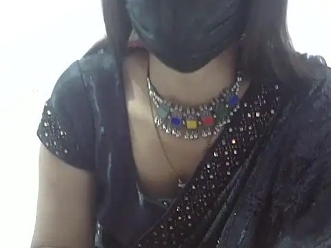 Laila Cute online show from February 22, 2026, 3:51 am