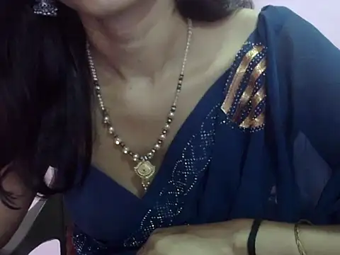 Snapshot of Laila_Cute chatting on May 9, 2026, 4:17 am Laila Cute online show from May 9, 2026, 4:17 am