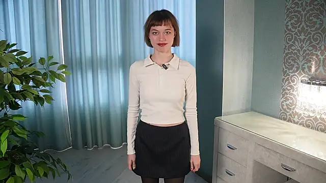 PaulaDauge online show from October 4, 2025, 3:04 am