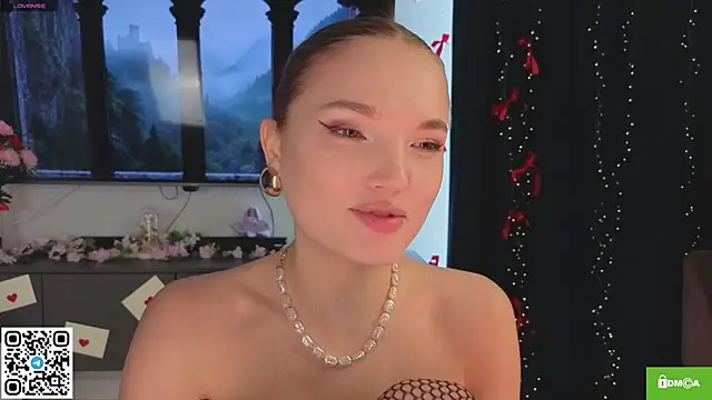 JulieLupo online show from March 11, 2026, 6:08 am