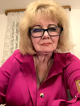 BoloshkaBlonda online show from December 4, 2025, 5:17 am