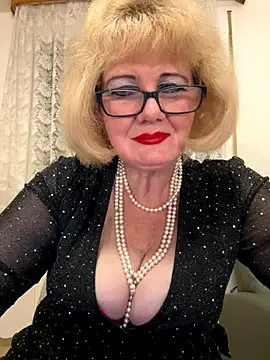 BoloshkaBlonda online show from December 13, 2025, 7:53 pm