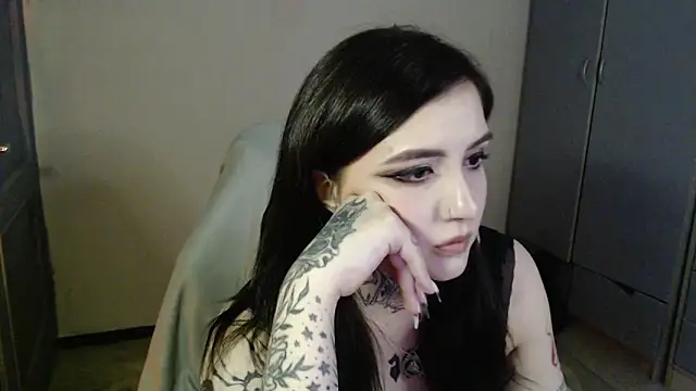 Snapshot of Rin_andersonn chatting on October 29, 2025, 3:20 am Rin andersonn online show from October 29, 2025, 3:20 am