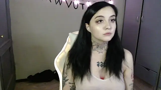 Snapshot of Rin_andersonn chatting on November 25, 2025, 7:58 pm Rin andersonn online show from November 25, 2025, 7:58 pm