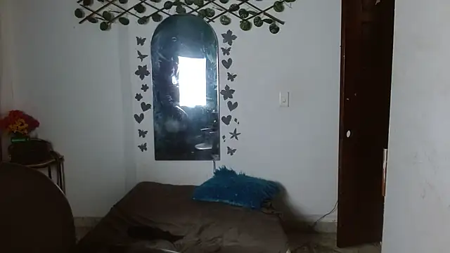 Ebony luna online show from March 28, 2026, 7:35 pm