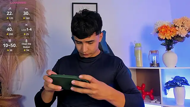 Snapshot of Thiago_Connor21 chatting on July 1, 2026, 10:09 pm Thiago Connor21 online show from July 1, 2026, 10:09 pm