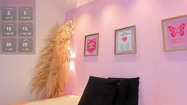 TracyDavis  online show from October 19, 2025, 1:12 pm