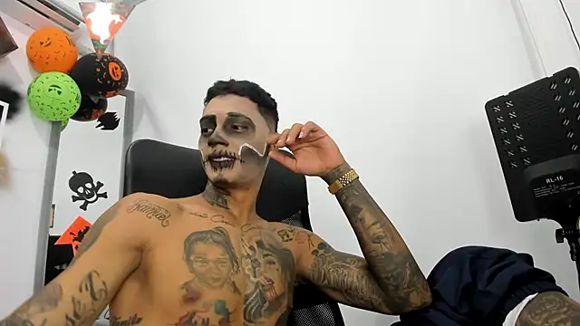 Snapshot of The_boy_dreams1 chatting on October 28, 2025, 3:21 am The boy dreams1 online show from October 28, 2025, 3:21 am