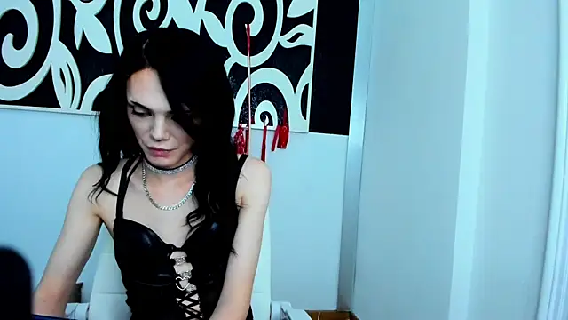 Snapshot of Vanessa4Dom chatting on July 9, 2026, 5:50 pm Vanessa4Dom online show from July 9, 2026, 5:50 pm