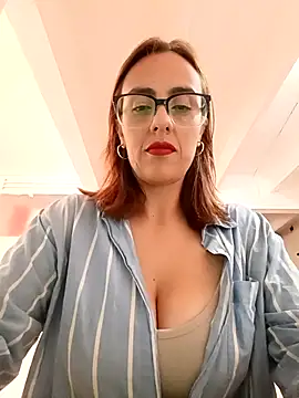 Snapshot of Jade_1-9 chatting on February 5, 2026, 5:39 pm Jade 1-9 online show from February 5, 2026, 5:39 pm