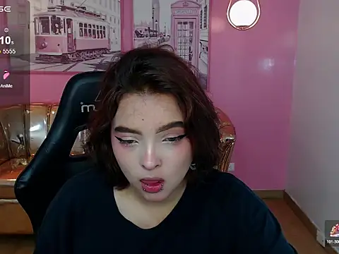 mia foster t online show from November 19, 2025, 1:00 pm