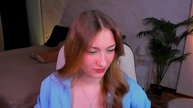 Snapshot of AngelAnabelle chatting on October 10, 2025, 9:03 pm AngelAnabelle online show from October 10, 2025, 9:03 pm