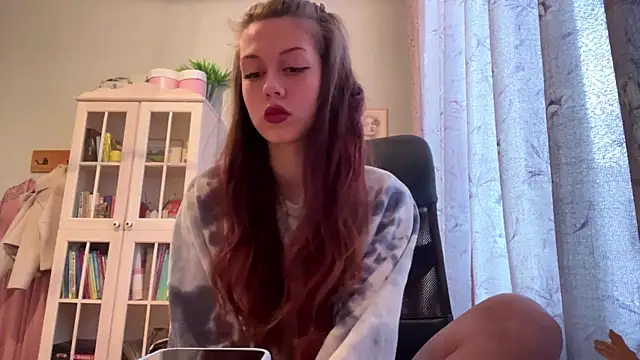 Nayra flash online show from November 1, 2025, 5:20 am