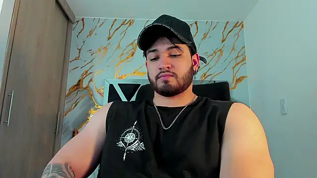 ElianKeiser online show from April 4, 2026, 2:32 am