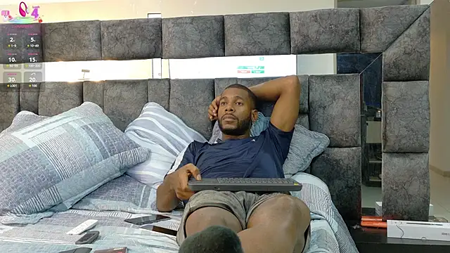 Snapshot of johnjaguar1_ chatting on October 2, 2025, 7:04 am johnjaguar1 online show from October 2, 2025, 7:04 am