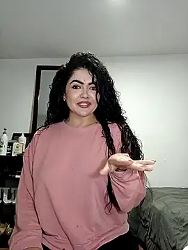 tutisex  online show from January 12, 2026, 2:39 am