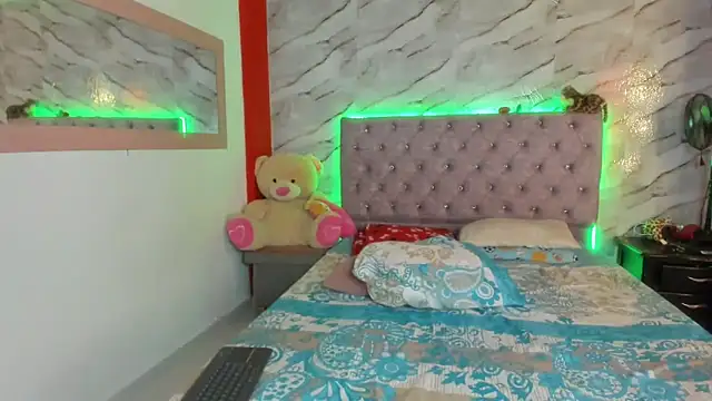 Stefany Andruw online show from November 5, 2025, 1:55 pm