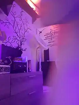 Snapshot of danielneal84 chatting on February 24, 2026, 12:41 am danielneal84 online show from February 24, 2026, 12:41 am