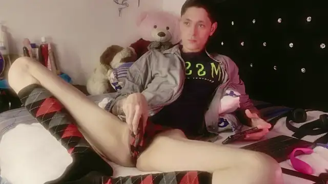 Tyler cat online show from April 14, 2026, 8:20 am