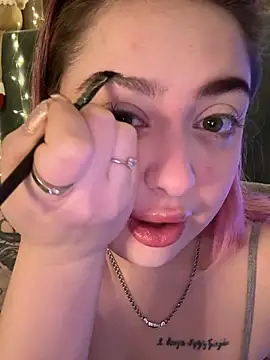 Snapshot of KellyMoors chatting on February 6, 2026, 1:32 am KellyMoors online show from February 6, 2026, 1:32 am