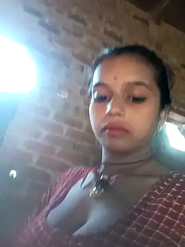 Snapshot of Cuty_kanchna chatting on October 13, 2025, 10:37 am Cuty kanchna online show from October 13, 2025, 10:37 am