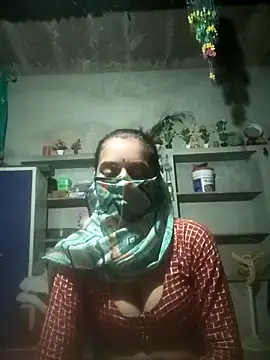 Snapshot of Cuty_kanchna chatting on October 17, 2025, 2:30 pm Cuty kanchna online show from October 17, 2025, 2:30 pm