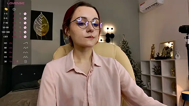 ElizabethMilller  online show from December 4, 2025, 10:29 pm