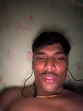 Snapshot of honestbbadboy chatting on October 18, 2025, 8:42 pm honestbbadboy online show from October 18, 2025, 8:42 pm