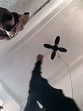 Snapshot of honestbbadboy chatting on November 30, 2025, 5:11 am honestbbadboy online show from November 30, 2025, 5:11 am