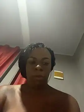 Priihmedeiros online show from April 10, 2026, 9:03 am