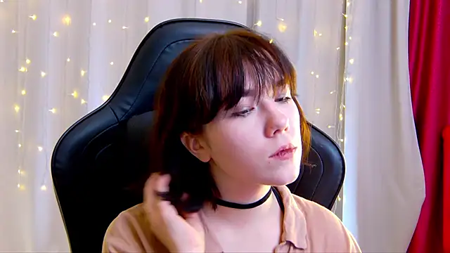 Kelly foox online show from October 16, 2025, 9:21 am