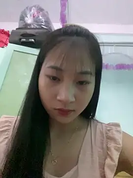 Snapshot of banlinh004 chatting on October 3, 2025, 3:03 am banlinh004 online show from October 3, 2025, 3:03 am