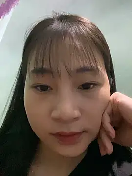 Snapshot of banlinh004 chatting on October 5, 2025, 2:21 am banlinh004 online show from October 5, 2025, 2:21 am