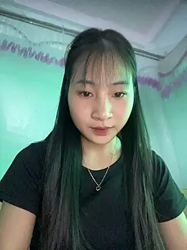 Snapshot of banlinh004 chatting on October 8, 2025, 6:22 am banlinh004 online show from October 8, 2025, 6:22 am