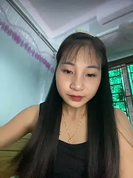 Snapshot of banlinh004 chatting on October 14, 2025, 8:59 am banlinh004 online show from October 14, 2025, 8:59 am