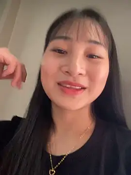 Snapshot of banlinh004 chatting on October 19, 2025, 5:41 am banlinh004 online show from October 19, 2025, 5:41 am