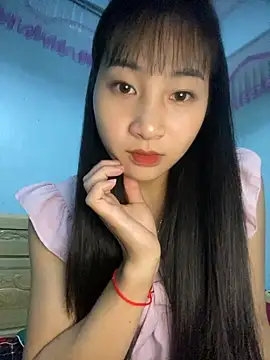 Snapshot of banlinh004 chatting on November 6, 2025, 1:12 pm banlinh004 online show from November 6, 2025, 1:12 pm