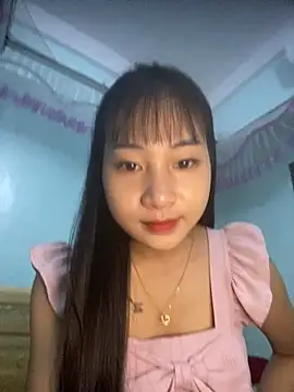Snapshot of banlinh004 chatting on November 7, 2025, 1:27 am banlinh004 online show from November 7, 2025, 1:27 am
