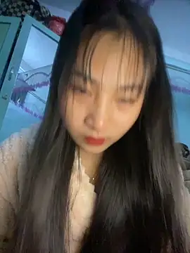 Snapshot of banlinh004 chatting on December 1, 2025, 2:33 pm banlinh004 online show from December 1, 2025, 2:33 pm