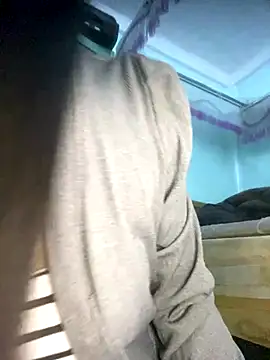 banlinh004 online show from December 22, 2025, 4:04 pm