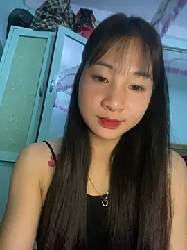 banlinh004 online show from April 3, 2026, 2:48 pm
