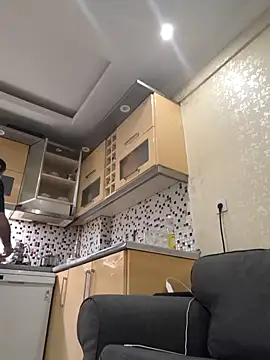 hakannazli online show from October 2, 2025, 4:25 pm