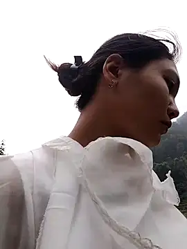 Snapshot of Mit-thi123 chatting on October 31, 2025, 2:56 am Mit-thi123 online show from October 31, 2025, 2:56 am