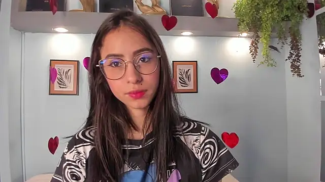 Alana Martinez  online show from February 27, 2026, 7:58 pm