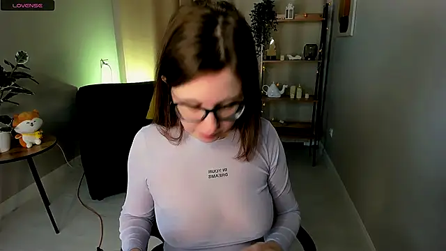 arizzzona online show from November 17, 2025, 6:19 am