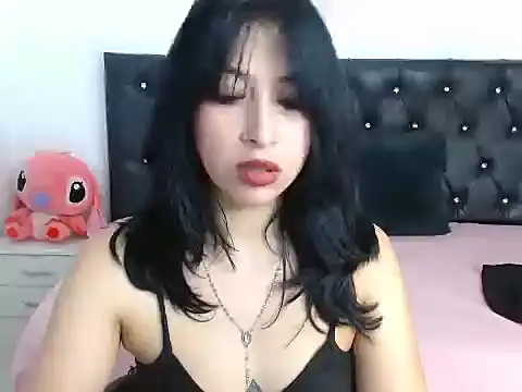 annyrusso online show from December 15, 2025, 8:13 pm